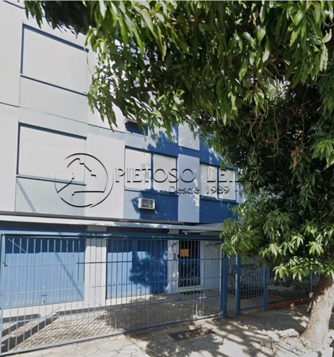 LOTE 500 - PORTO ALEGRE/RS - O APARTAMENTO N.° 403, DO EDIFÍCIO ANA CILA, COM ENTRADA PELO Nº 251 DA RUA BARÃO DO TRAMANDAY, BAIRRO PASSO DA AREIA.