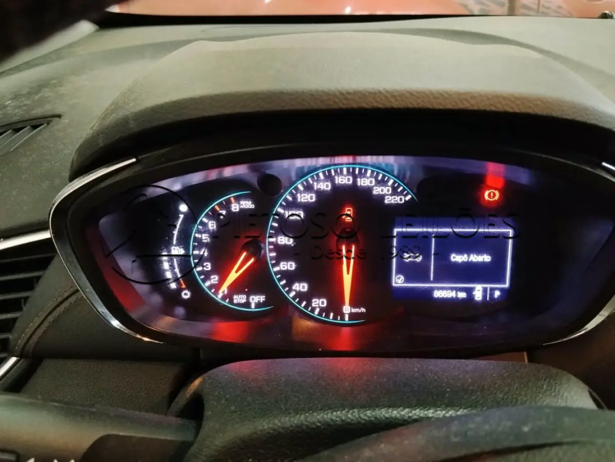 LOTE 100 - CAMIONETA I/CHEV TRACKER PREMIER, ANO/MODELO: 2019, PLACA: IZX4I23