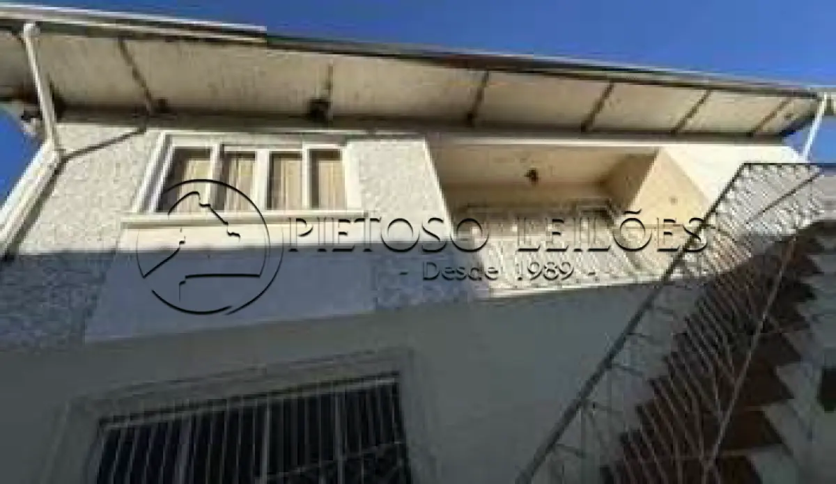 LOTE 100 - FLORES DA CUNHA/RS - FRAÇÃO IDEAL DE 244,00M² - CASA DE ALVENARIA COM 2 PAVIMENTOS - TRAVESSÃO ESMERALDA