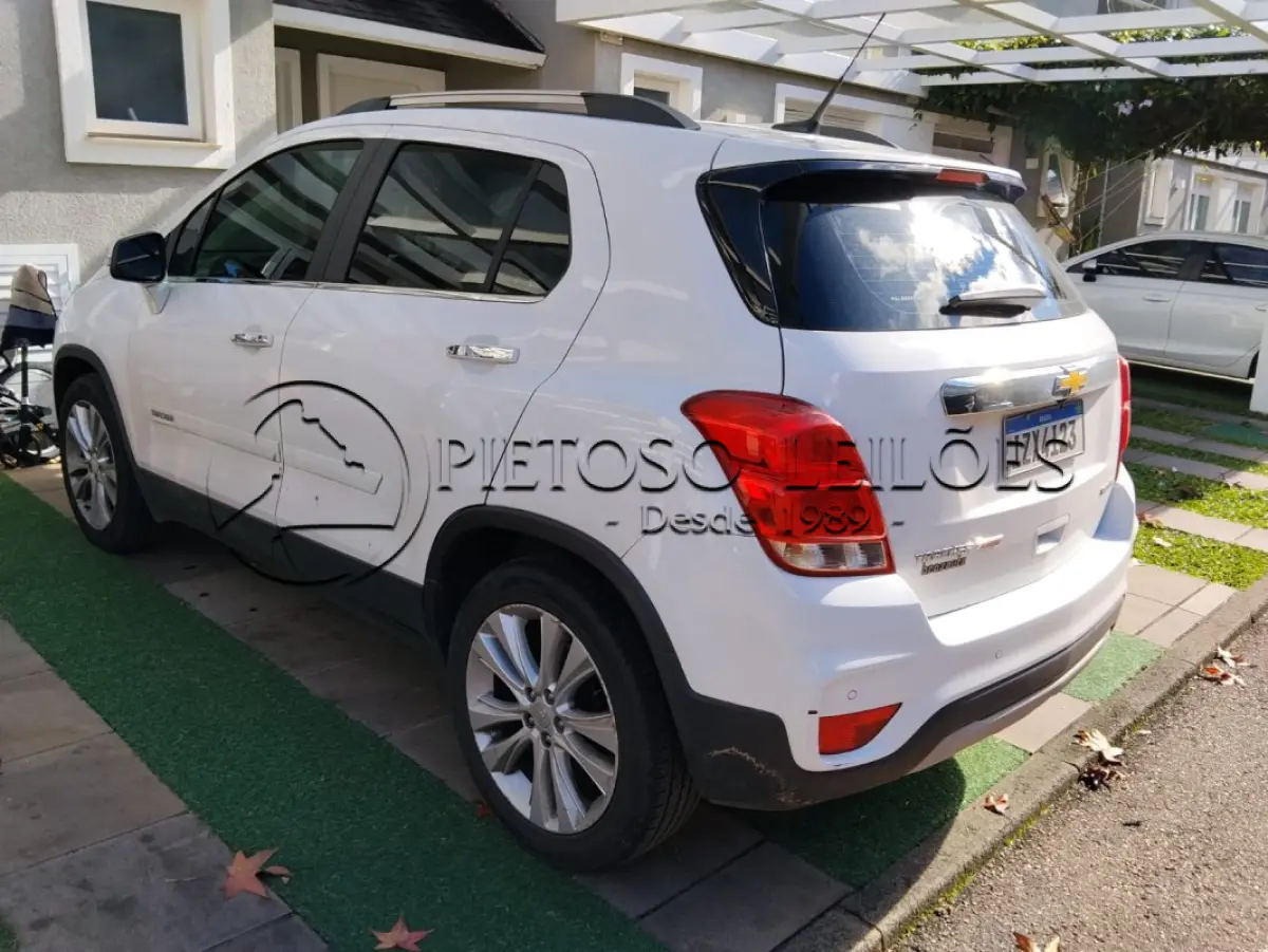 LOTE 100 - CAMIONETA I/CHEV TRACKER PREMIER, ANO/MODELO: 2019, PLACA: IZX4I23
