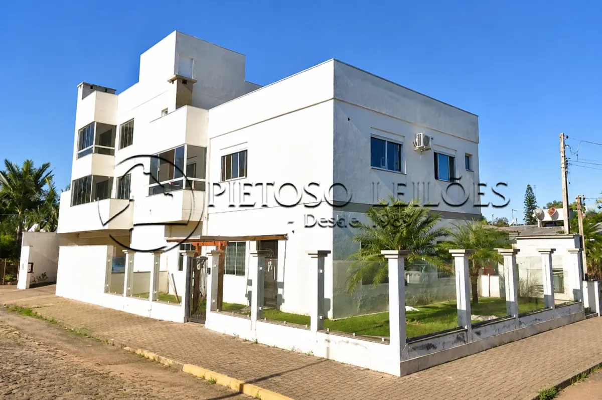 LOTE 100 - MONTENEGRO/RS - SALA 101 DO EDIFÍCIO FERON - 146,62M² - BAIRRO CENTRO