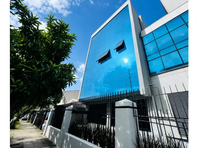 ALIENAÇÃO POR INICIATIVA PARTICULAR ON-LINE - PORTO ALEGRE/RS - PRÉDIO COMERCIAL COM 07 PAVIMENTOS NO BAIRRO SANTANA.