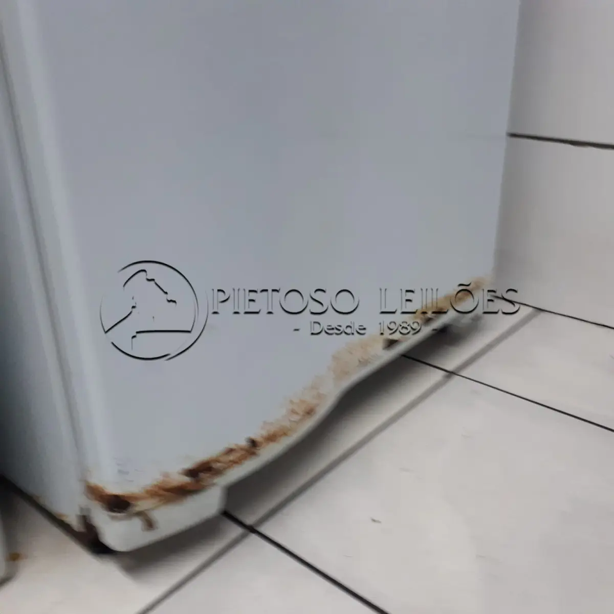 LOTE 013 - 01 (UM) REFRIGERADOR CONTINENTAL DUPLEX BRANCO
