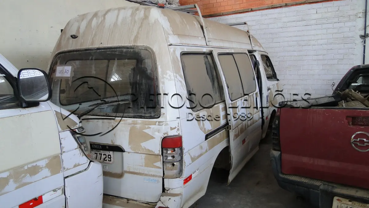 LOTE 003 - I/JINBEI VAN NIKS ESCO, ANO/MODELO: 2013/2014, PLACA: IVT7729,