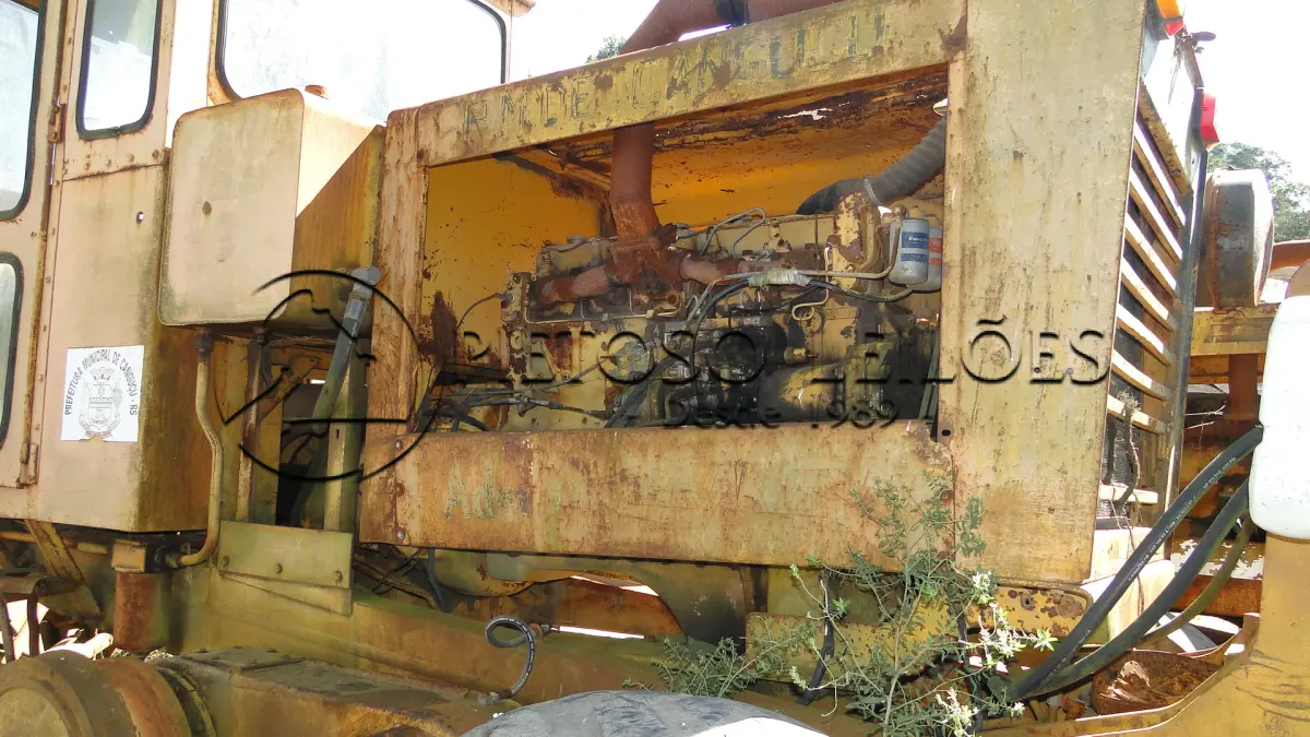 LOTE 035 - MOTONIVELADORA HUBER WARCO.