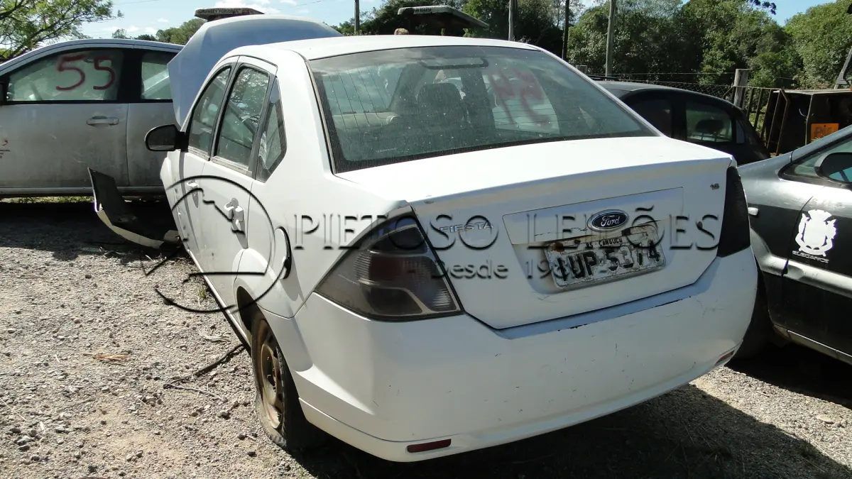 LOTE 054 - FORD/FIESTA SEDAN 1.6 FLEX, ANO/MODELO: 2013/2014, PLACA: IUP5374,