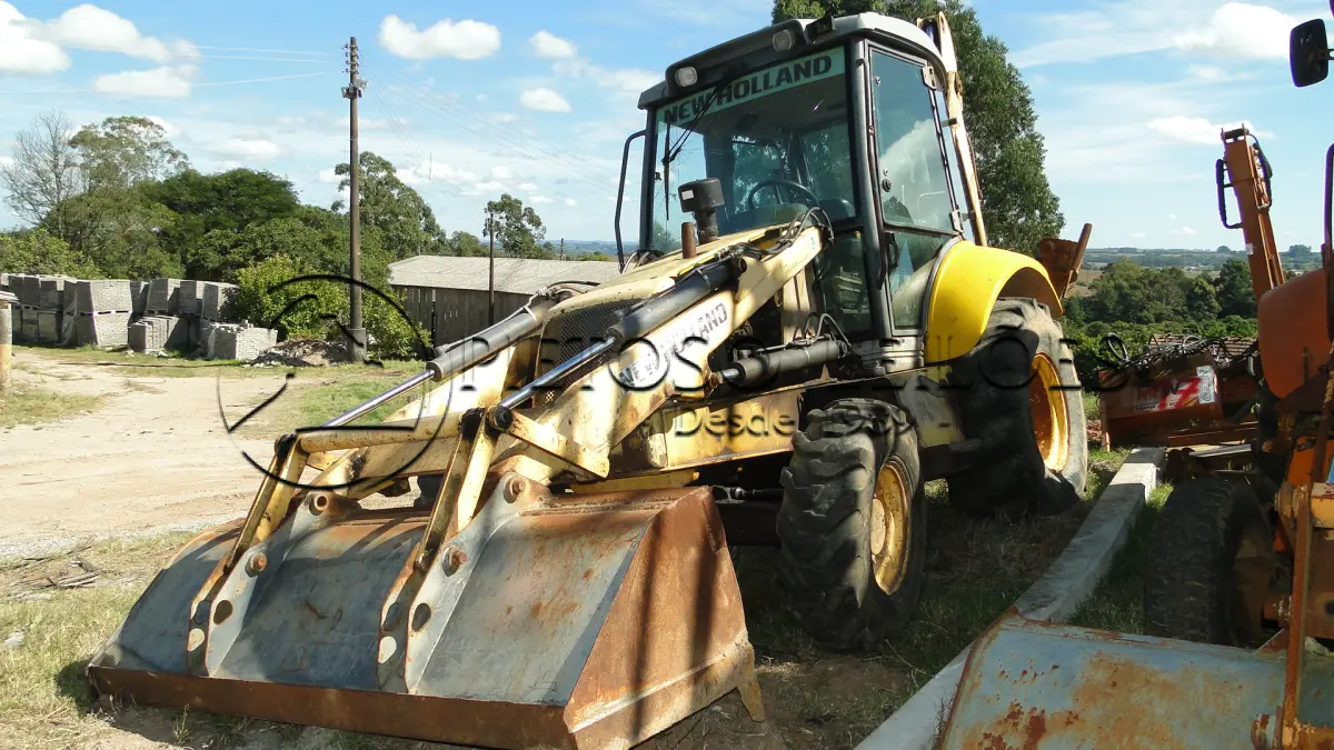 LOTE 018 - RETROESCAVADEIRA NEW HOLLAND LB 90 ANO 2008.