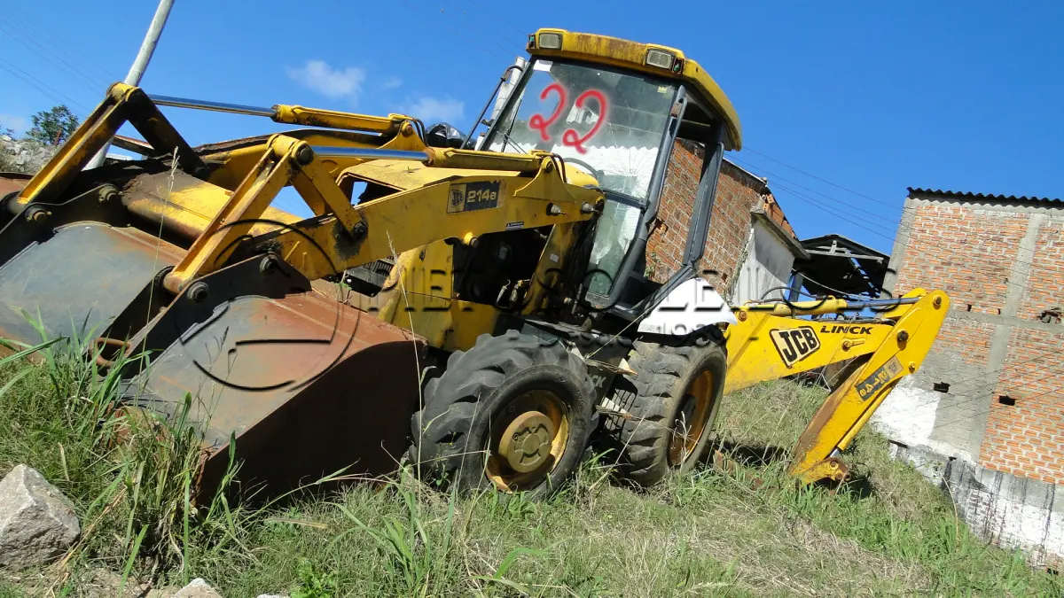 LOTE 022 - RETROESCAVADEIRA JCB 214 E, SÉRIE JCB1001974JCB.