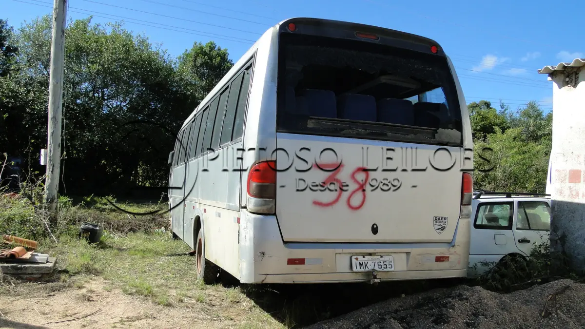 LOTE 038 - MARCOPOLO/VOLARE W8 ON, ANO/MODELO: 2005/2005, PLACA: IMK7655,