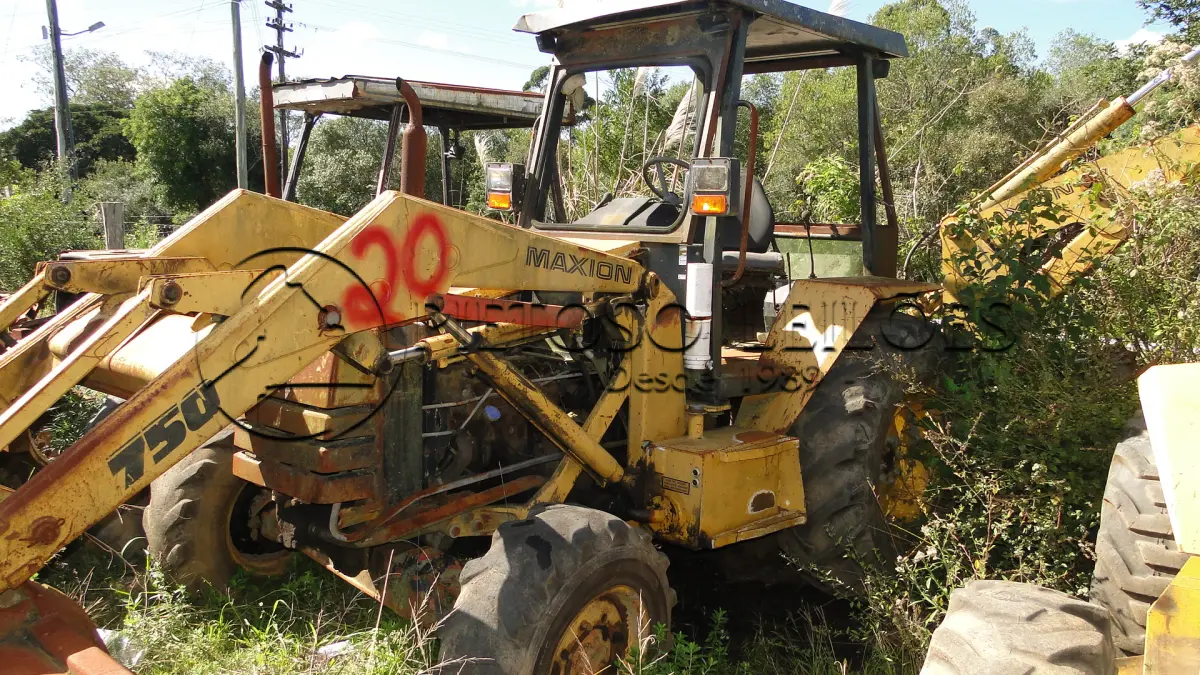 LOTE 020 - RETROESCAVADEIRA MAXION MF 750, SÉRIE 7504401130.