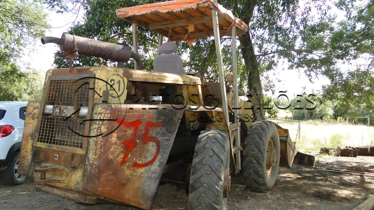 LOTE 075 - CARREGADEIRA MICHIGAN 75 III.