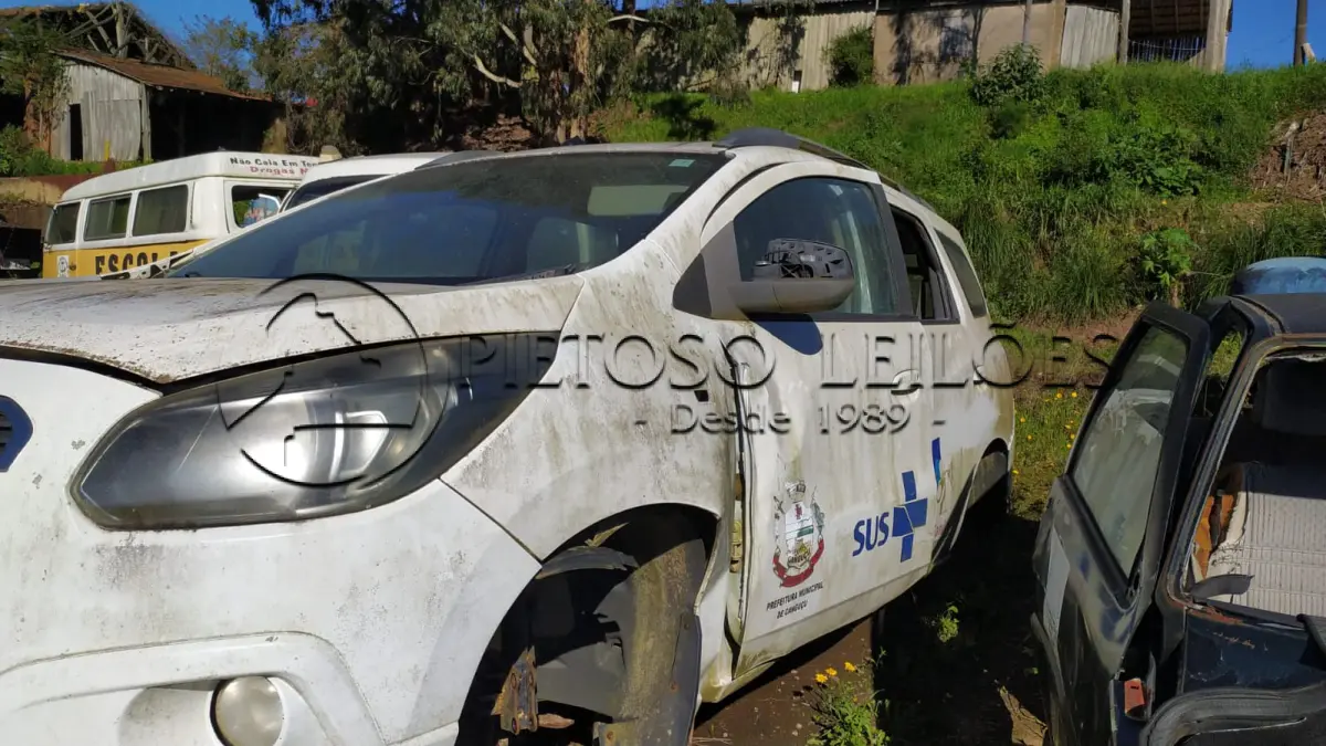 LOTE 016 - CHEV/SPIN 1.8L MT LTZ, ANO/MODELO: 2013/2014, PLACA: IUU1758,