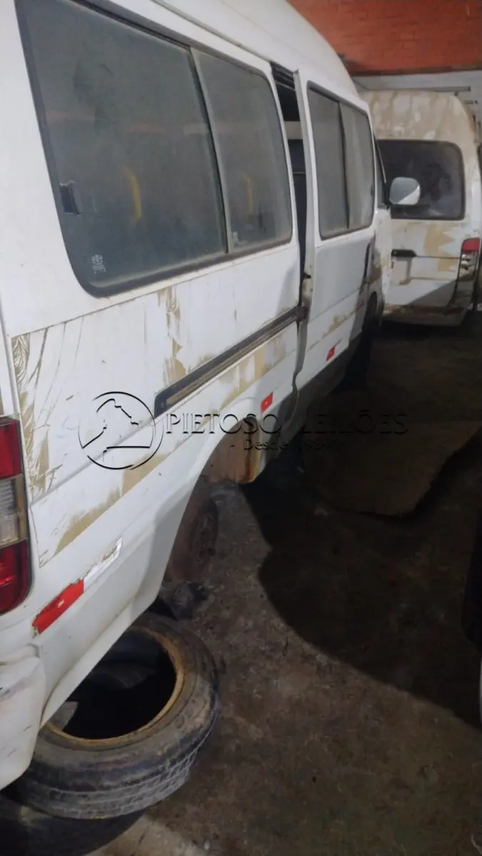 LOTE 002 - I/JINBEI VAN NIKS ESCO, ANO/MODELO: 2013/2014, PLACA: IVT8084,