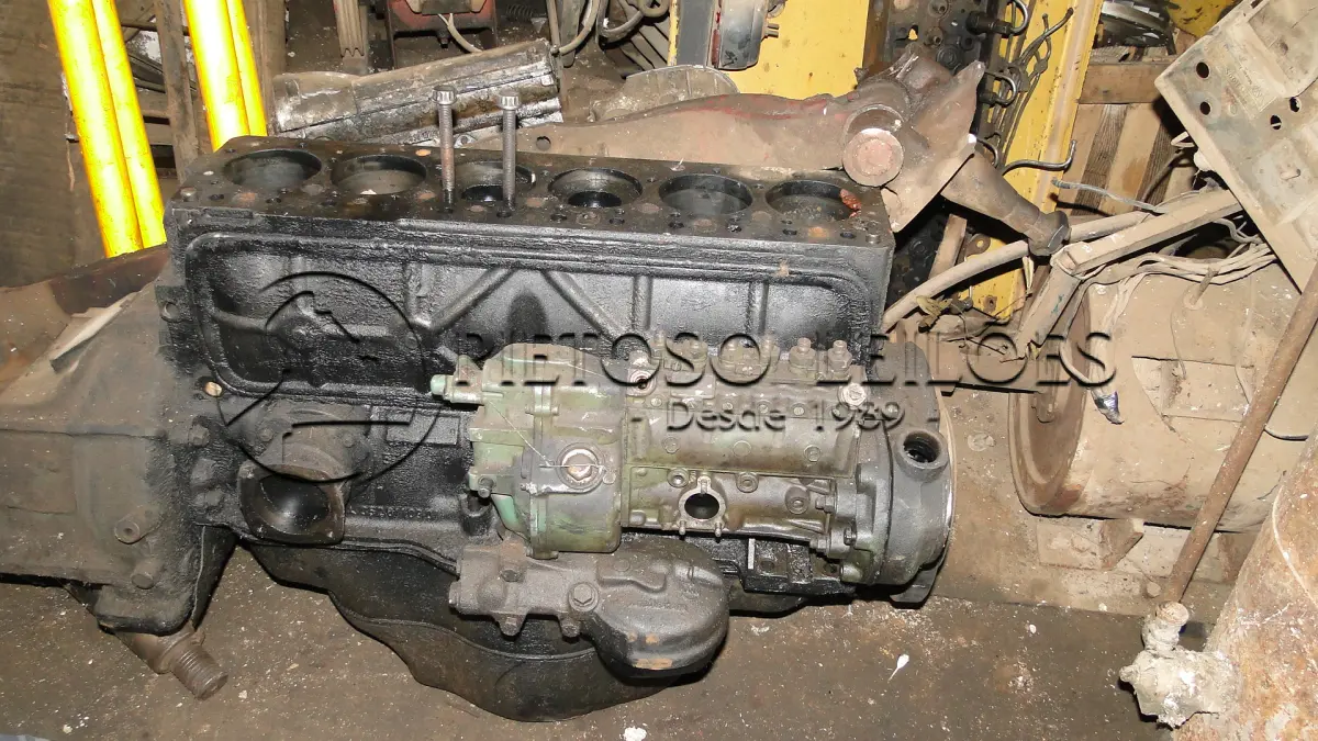 LOTE 033 - LOTE COMPOSTO POR 4 MOTORES A DIESEL.