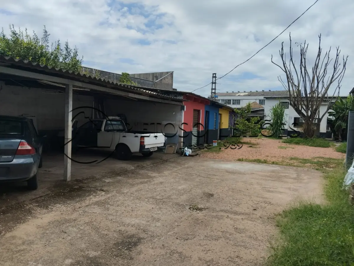 LOTE 300 - PORTO ALEGRE/RS - IMÓVEL NA RUA CONSELHEIRO TRAVASSOS, Nº 300, BAIRRO SÃO GERALDO.