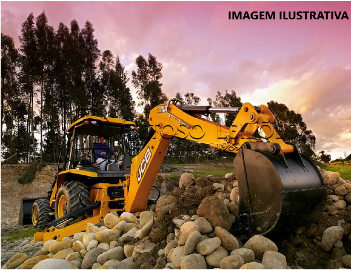 LOTE 002 - TRATOR DE RODAS (RETROESCAVADEIRA) MR/JCB 3CX 2WS4WD, ANO/MODELO: 2019, PLACA: IZI6D45,