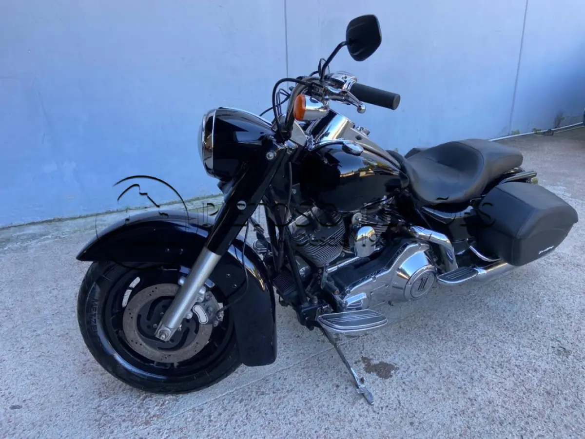 LOTE 102 - MOTOCICLETA HARLEY-DAVIDSON/FLHRSI, ANO/MODELO: 2005, PLACA: JAZ1450.