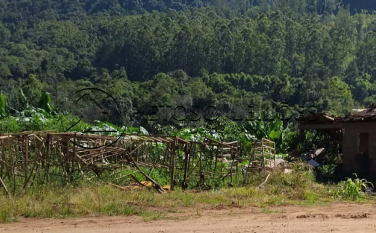 LOTE 001 - UM TERRENO COM 498,92M² EM ENCANTADO/RS