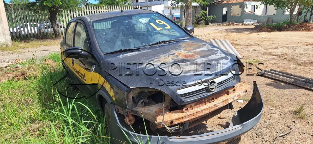 LOTE 003 - Tipo: Automóvel, Marca/Mod.: GM/CORSA SEDAN MAXX, Ano/modelo: 2008/2009, Placa: IPB7710.