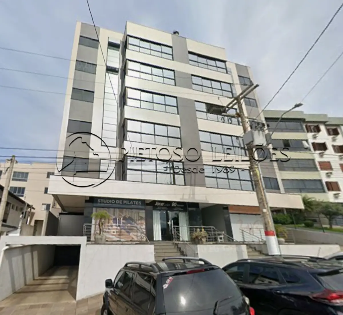 LOTE 103 - ENCANTADO/RS - O BOX Nº 107 DO EDIFÍCIO COMERCIAL E RESIDENCIAL INFINITY, LOCALIZADO NA RUA DUQUE DE CAXIAS, Nº 1.397, NO BAIRRO CENTRO.