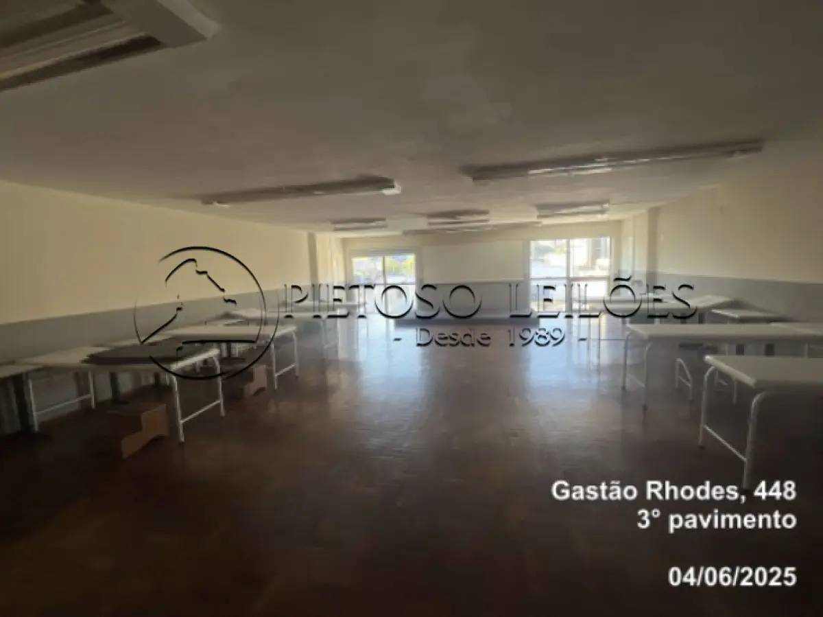 LOTE 001 - PORTO ALEGRE/RS - PRÉDIO COMERCIAL COM 7 PAVIMENTOS - BAIRRO SANTANA
