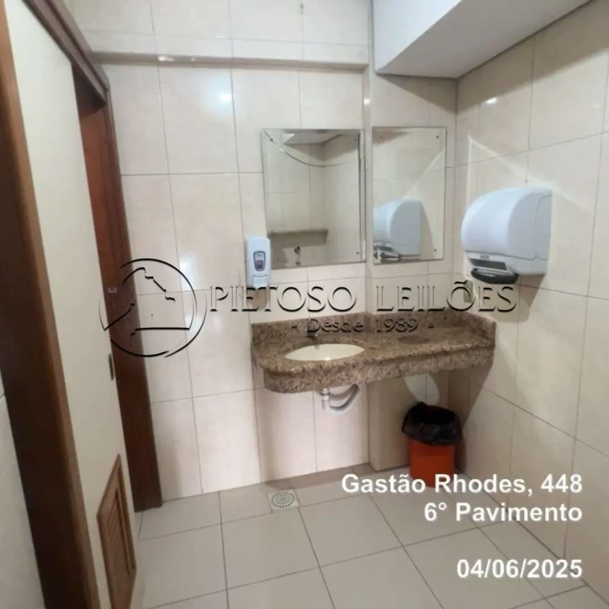 LOTE 001 - PORTO ALEGRE/RS - PRÉDIO COMERCIAL COM 7 PAVIMENTOS - BAIRRO SANTANA