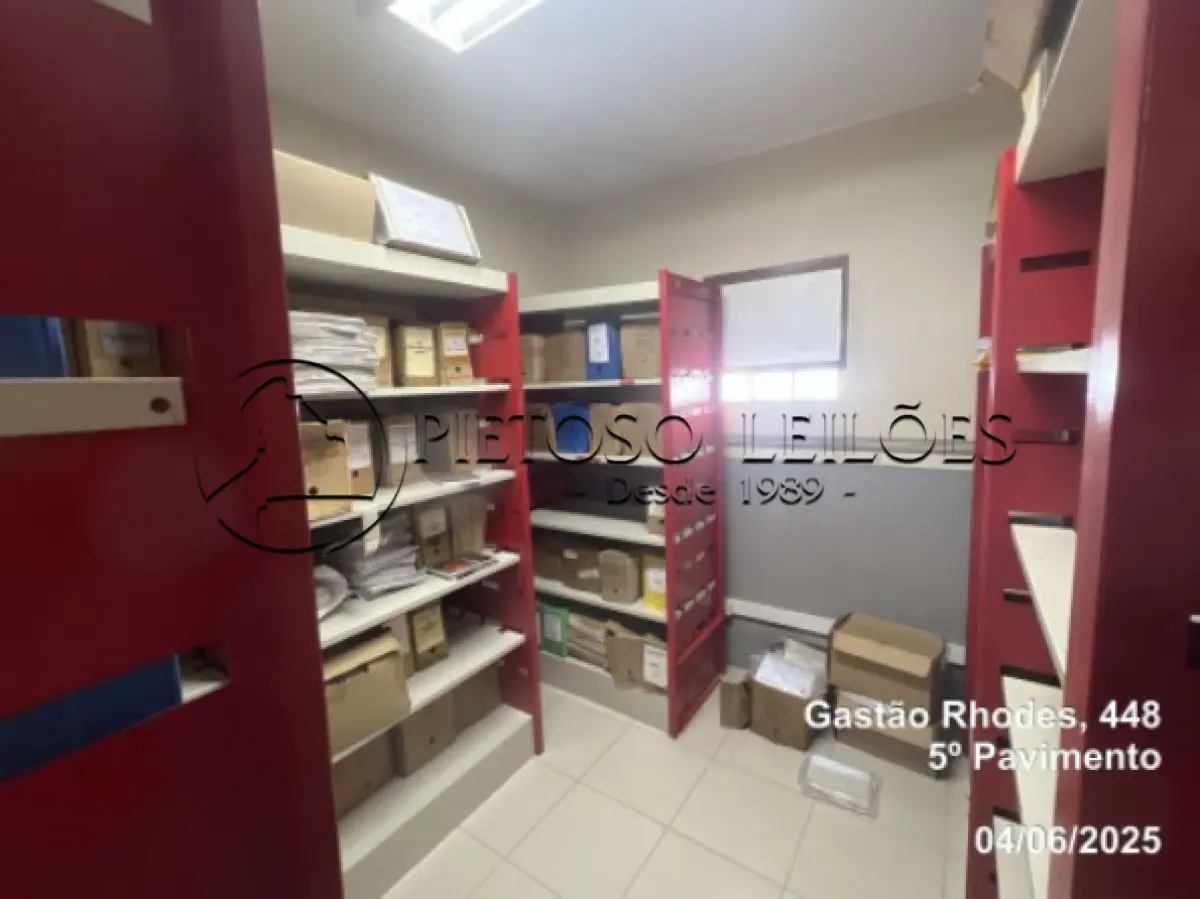 LOTE 001 - PORTO ALEGRE/RS - PRÉDIO COMERCIAL COM 7 PAVIMENTOS - BAIRRO SANTANA