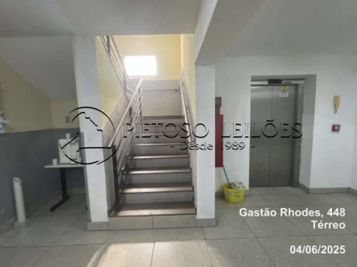 LOTE 001 - PORTO ALEGRE/RS - PRÉDIO COMERCIAL COM 7 PAVIMENTOS - BAIRRO SANTANA