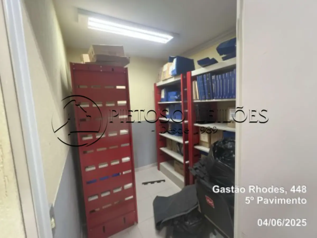 LOTE 001 - PORTO ALEGRE/RS - PRÉDIO COMERCIAL COM 7 PAVIMENTOS - BAIRRO SANTANA