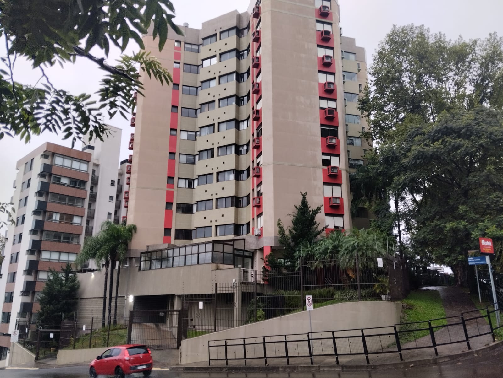 Porto Alegre/rs – O Espaço Estacionamento Nº 07, Do Edifício Província De Shiga, Nº 20 Da Alameda Raimundo Corrêa, Bairro Boa Vista, localizado em Porto Alegre - RS, bairro Boa Vista