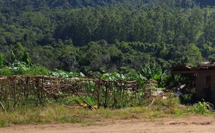 Imagem do imóvel Um Terreno Com 498,92m² Em Encantado/rs