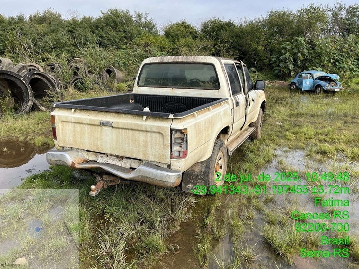 LOTE 007 - CAMIONETA I/TOYOTA HILUX 4CD DLX, ANO/MODELO: 1998/1999, PLACA: IIQ1605