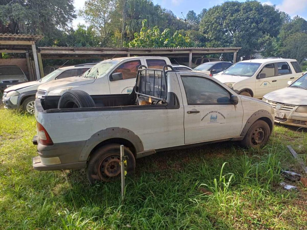 LOTE 005 - CAMINHONETE FIAT/STRADA TREK FLEX, ANO/MODELO: 2008/2009, PLACA: IPD8618
