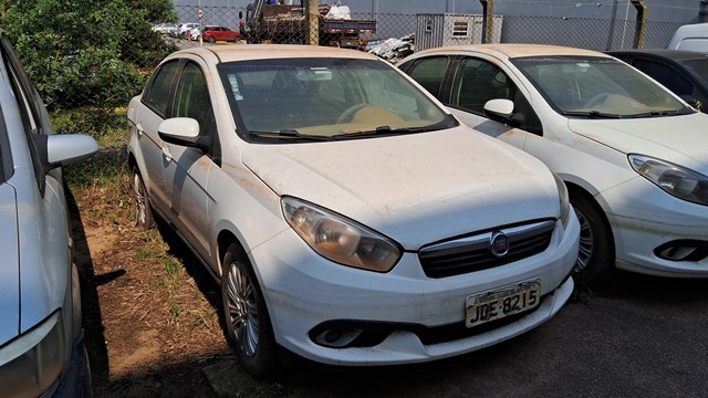 LOTE 023 - AUTOMÓVEL FIAT/SIENA ESSENCE 1.6, ANO/MODELO: 2013/2014, PLACA: JDE8C15