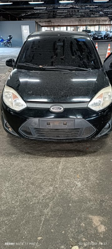 LOTE 011 - AUTOMÓVEL FORD/FIESTA 1.6 FLEX, ANO/MODELO: 2013/2014, PLACA: IUQ6967