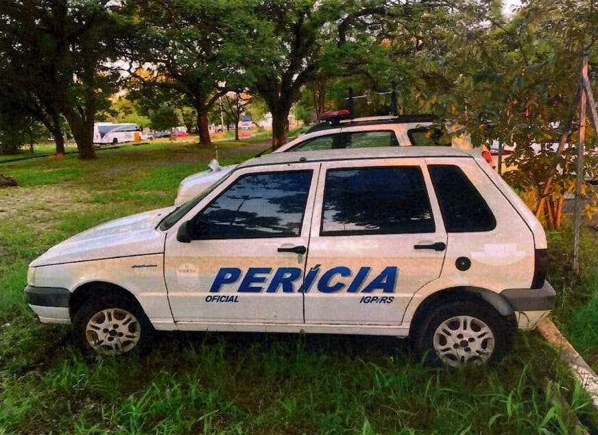 LOTE 016 - AUTOMÓVEL FIAT/UNO MILLE ECONOMY, ANO/MODELO: 2013, PLACA: IUZ3305