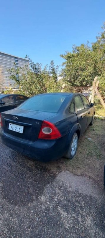 LOTE 018 - AUTOMÓVEL I/FORD FOCUS 2L FC FLEX, ANO/MODELO: 2010/2011, PLACA: IRN2456,