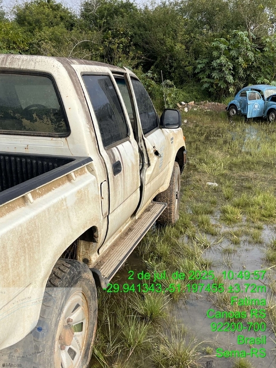 LOTE 007 - CAMIONETA I/TOYOTA HILUX 4CD DLX, ANO/MODELO: 1998/1999, PLACA: IIQ1605