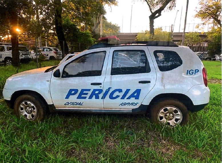 LOTE 017 - CAMIONETA RENAULT/DUSTER 16 E 4X2, ANO/MODELO: 2014/2015, PLACA: IVO9239