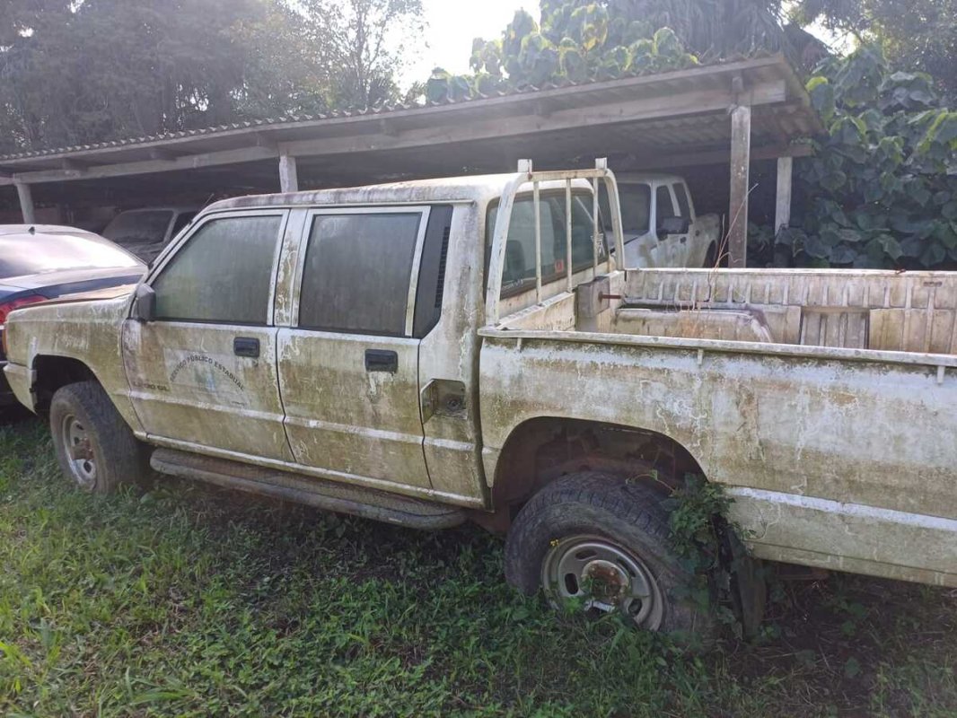 LOTE 001 - CAMINHONETE MMC/L200 4X4 GL, ANO/MODELO: 2004/2005, PLACA: IMF0305