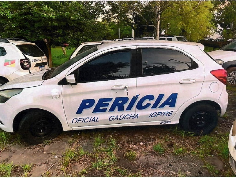 LOTE 013 - AUTOMÓVEL FORD/KA SE 1.5 HA B, ANO/MODELO: 2016/2017, PLACA: IXR0883