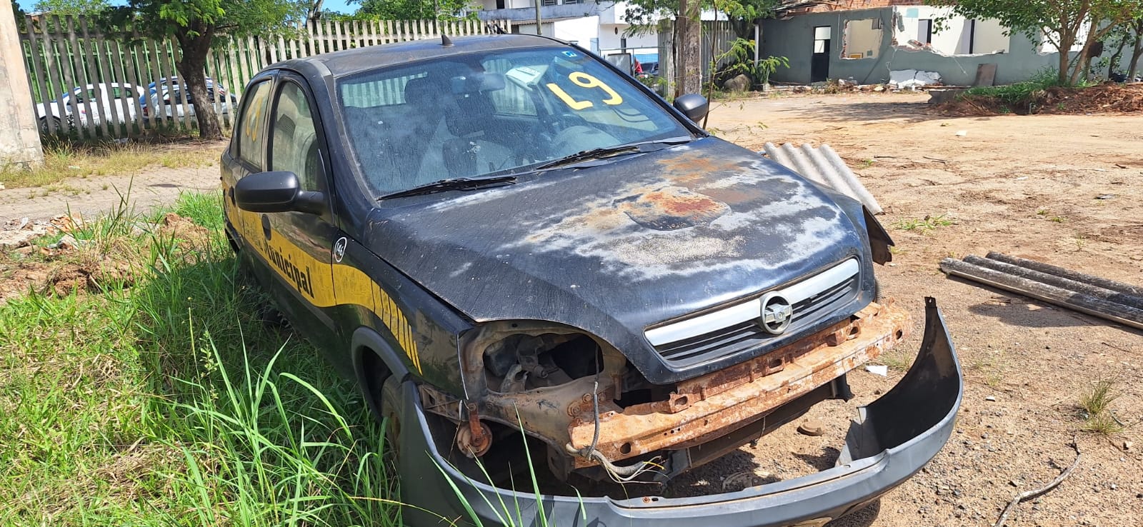 LOTE 003 - Tipo: Automóvel, Marca/Mod.: GM/CORSA SEDAN MAXX, Ano/modelo: 2008/2009, Placa: IPB7710.