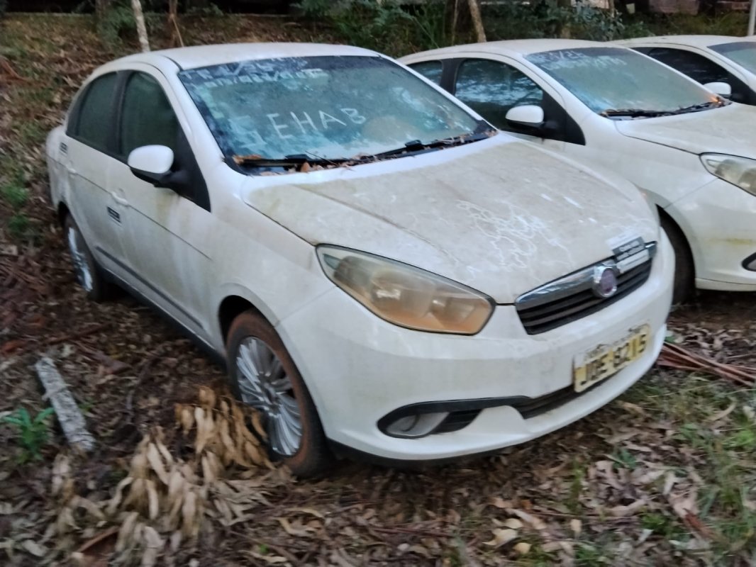 LOTE 023 - AUTOMÓVEL FIAT/SIENA ESSENCE 1.6, ANO/MODELO: 2013/2014, PLACA: JDE8C15