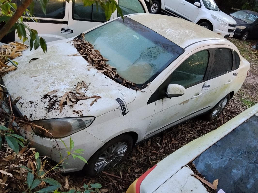 LOTE 022 - AUTOMÓVEL FIAT/SIENA ESSENCE 1.6, ANO/MODELO: 2013/2014, PLACA: JDE8C64,