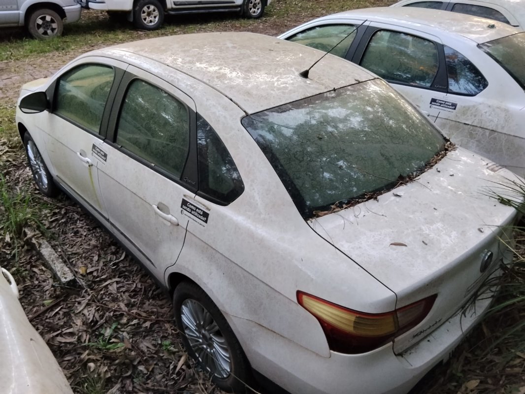LOTE 024 - AUTOMÓVEL FIAT/SIENA ESSENCE 1.6, ANO/MODELO: 2013/2014, PLACA: JDE8C21