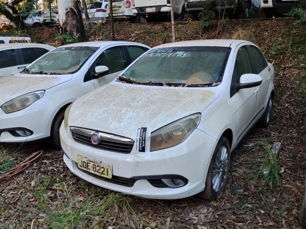 LOTE 024 - AUTOMÓVEL FIAT/SIENA ESSENCE 1.6, ANO/MODELO: 2013/2014, PLACA: JDE8C21