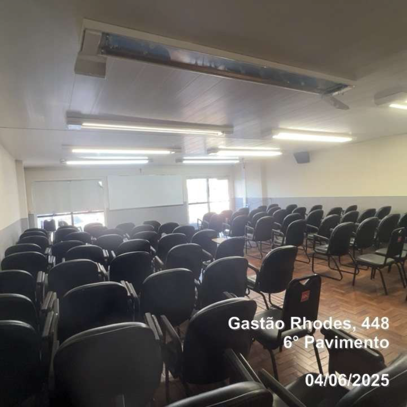 Porto Alegre/rs - Prédio Comercial Com 7 Pavimentos - Bairro Santana, localizado em Porto Alegre - RS, bairro Santana