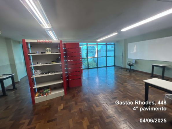 Porto Alegre/rs - Prédio Comercial Com 7 Pavimentos - Bairro Santana, localizado em Porto Alegre - RS, bairro Santana