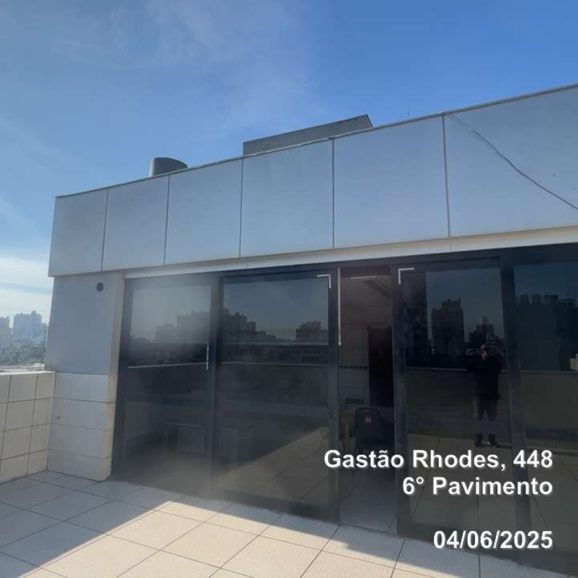 Porto Alegre/rs - Prédio Comercial Com 7 Pavimentos - Bairro Santana, localizado em Porto Alegre - RS, bairro Santana