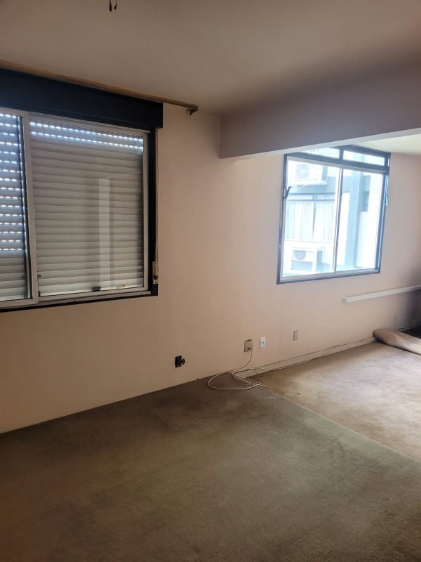 LOTE 500 - PORTO ALEGRE/RS - APARTAMENTO Nº 815, DO BLOCO II, DO CONDOMÍNIO EDIFÍCIO QUINTA DA BOA VISTA, NA RUA ANITA GARIBALDI Nº 2.120.